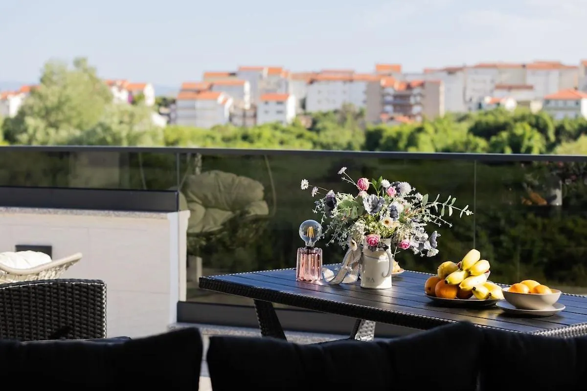 דירות ספליט Penthouse Marin 0*,  קרואטיה
